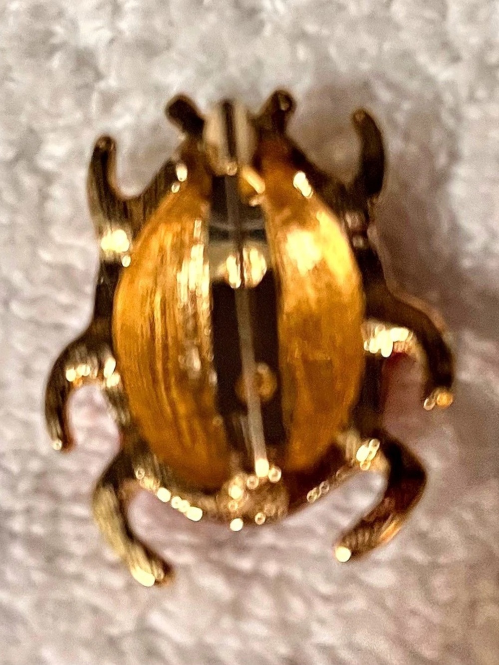 Red Ladybug Brooch - Picture 3 of 3